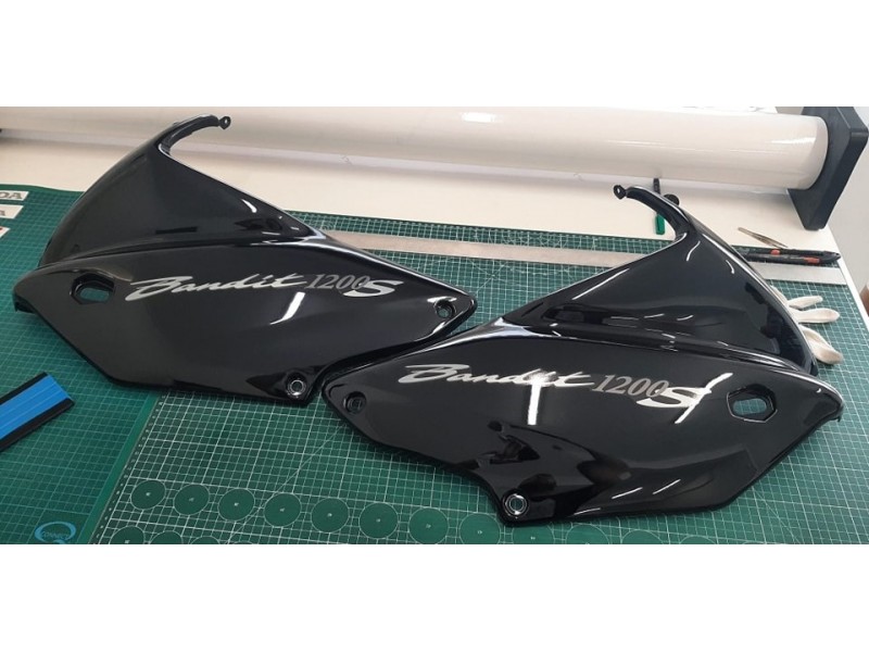 Suzuki Bandit 1200 S - Carenagens laterais 